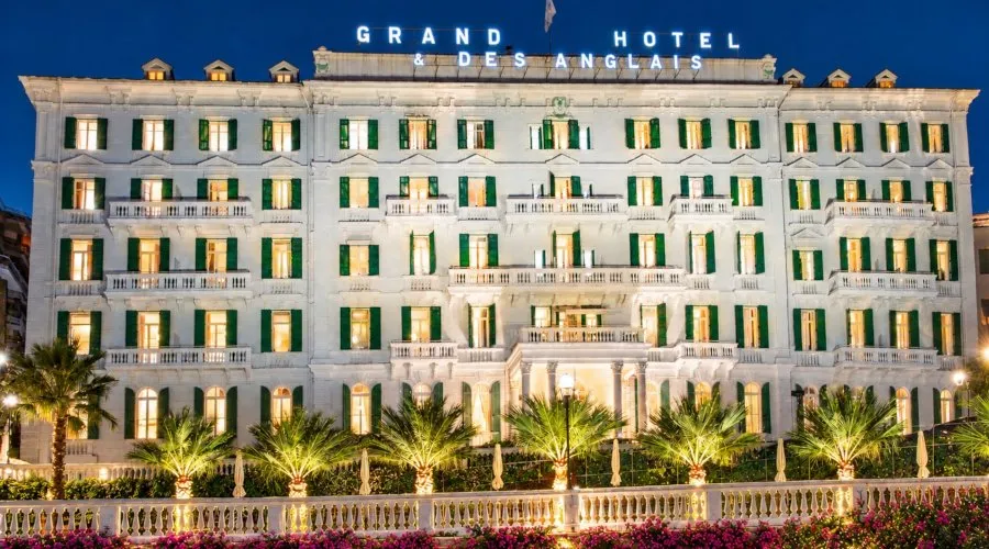 Casino evening planning around dinner and a live jazz interval